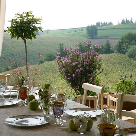 La Commedia Della Pentola Pensionat Lu (Piedmont) Exteriör bild