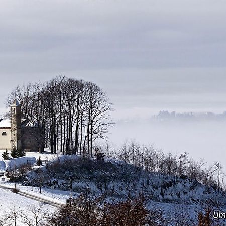 La Commedia Della Pentola Pensionat Lu (Piedmont) Exteriör bild